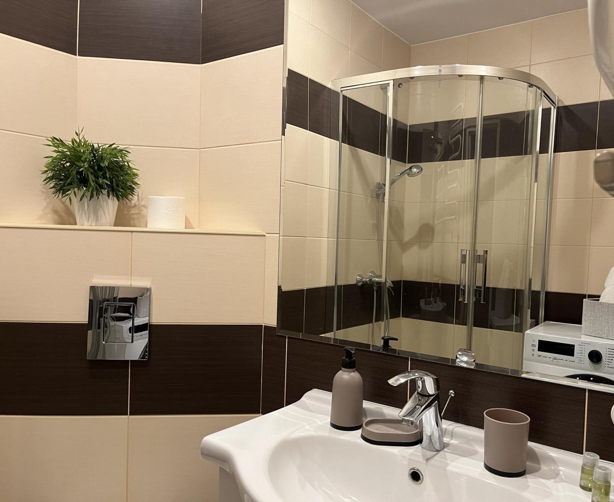 Apartament Przy Parku Czartoryskich - Faktury Vat - Parking Puławy المظهر الخارجي الصورة